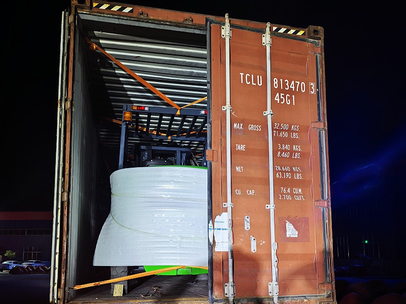 Impulsando la eficiencia en la industria siderúrgica y de tuberías de Guyana con carretillas elevadoras diésel avanzadas
