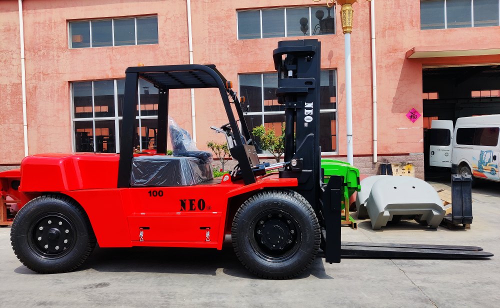 NEOlift heavy-duty forklift